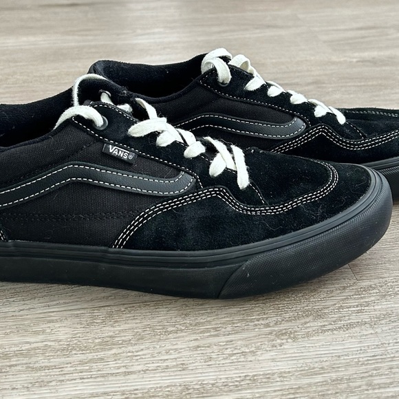 Vans Rowan Low Black Suede Canvas Skate Shoes - Picture 2 of 7